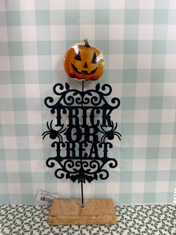 Trick or Treat Stand