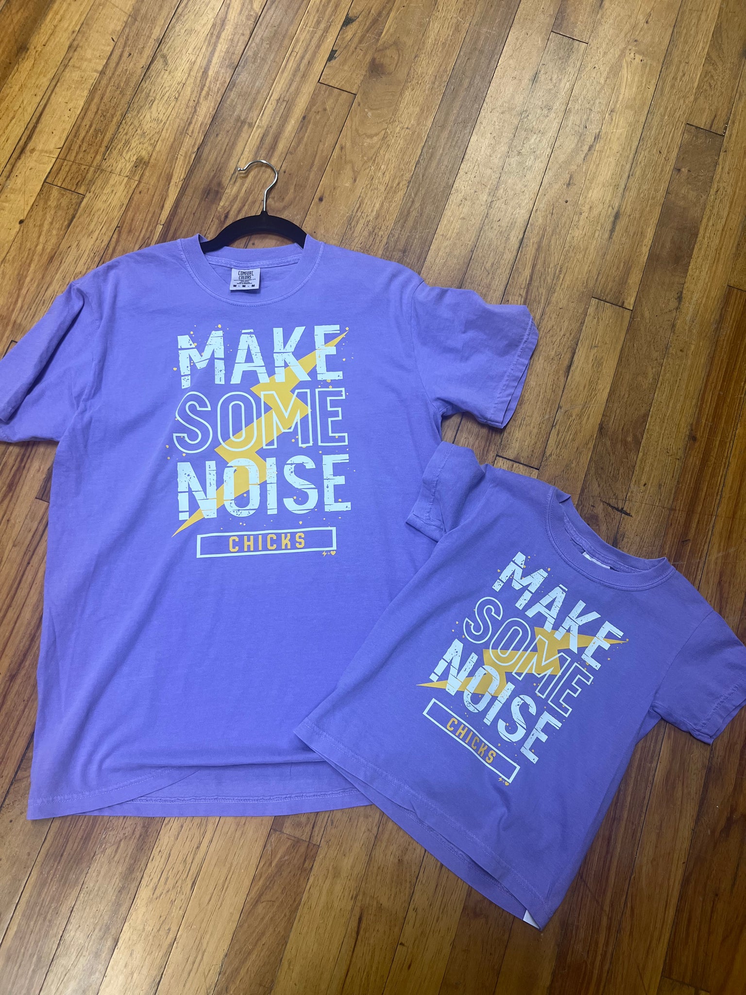 Make some noise chickasha tee