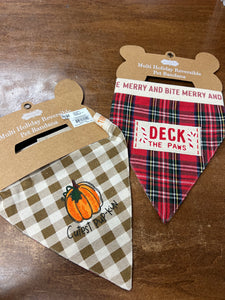 Reversible dog bandana