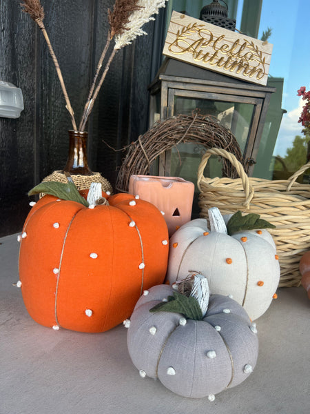 Dotted pumpkins